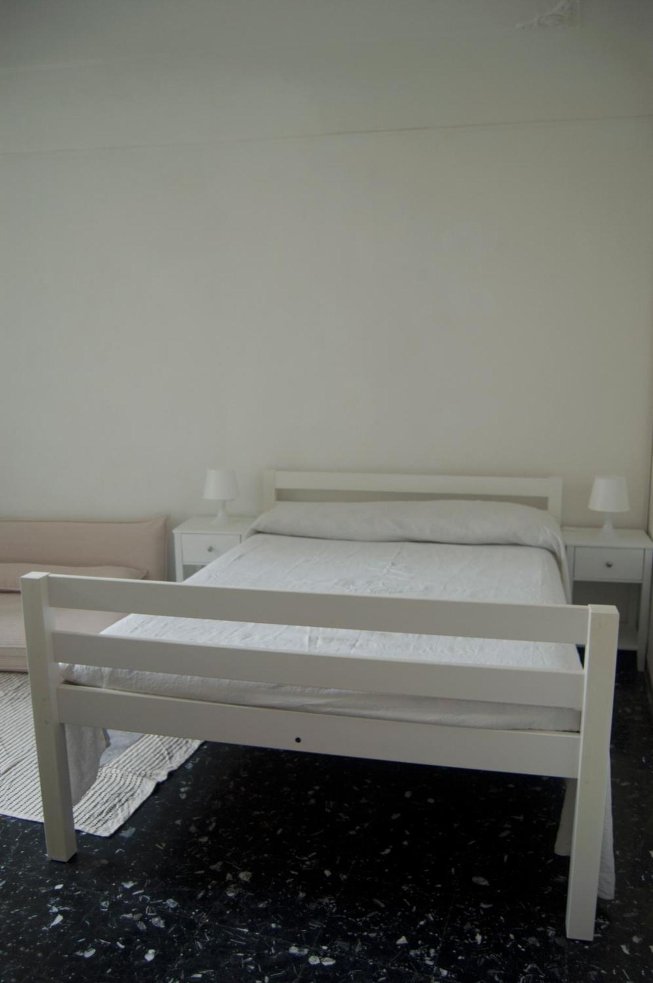 Chandra Lerici Buitenkant foto
